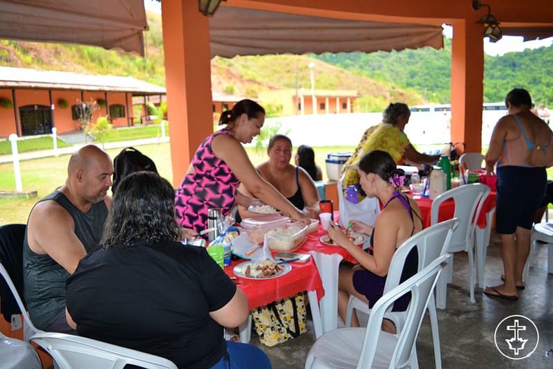 COMUNHÃO, DIVERSÃO E MUITA ALEGRIA