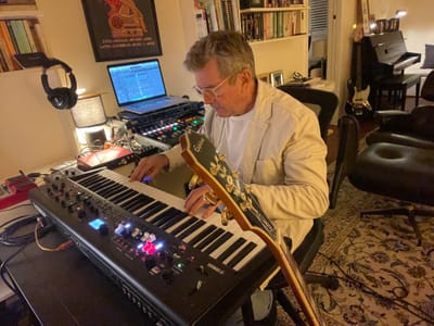 RJ BACON: UN CLUB DE JAZZ QUE PUEDES LLEVAR EN TU BOLSILLO