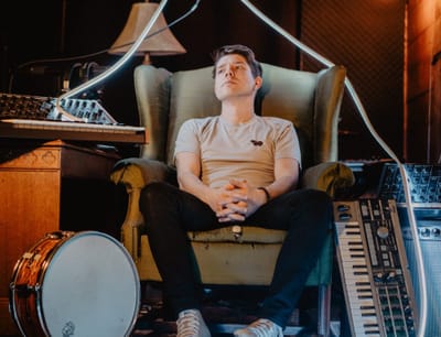 ROB ELO: CON CLASE Y ORIGINALIDAD