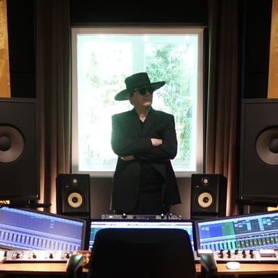 THE BEATROOT ROAD: SIN ATADURAS A LAS CONVENCIONES