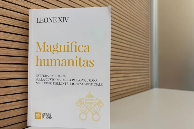 Magnifica Humanitas: La encíclica de León XIV y el desafío jurídico de la inteligencia artificial