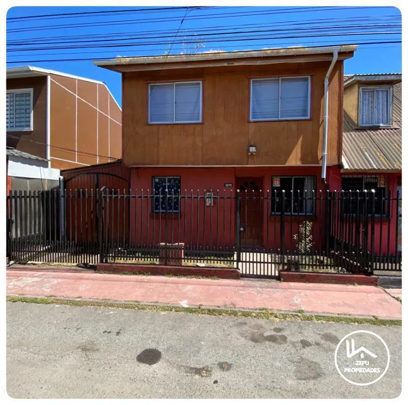 SE ARRIENDA CASA EN SECTOR SALVOR ALLENDE, CORONEL