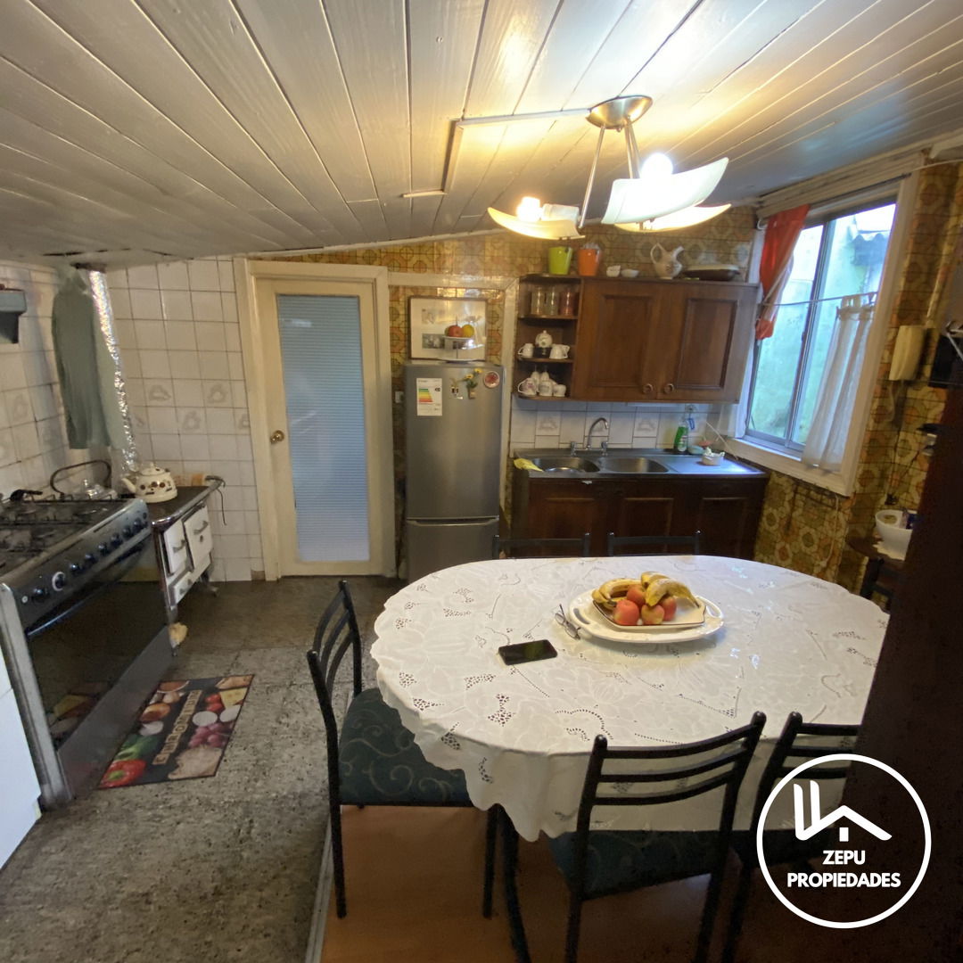 Casa en Venta – Calle Sotomayor, a pasos del centro de Coronel