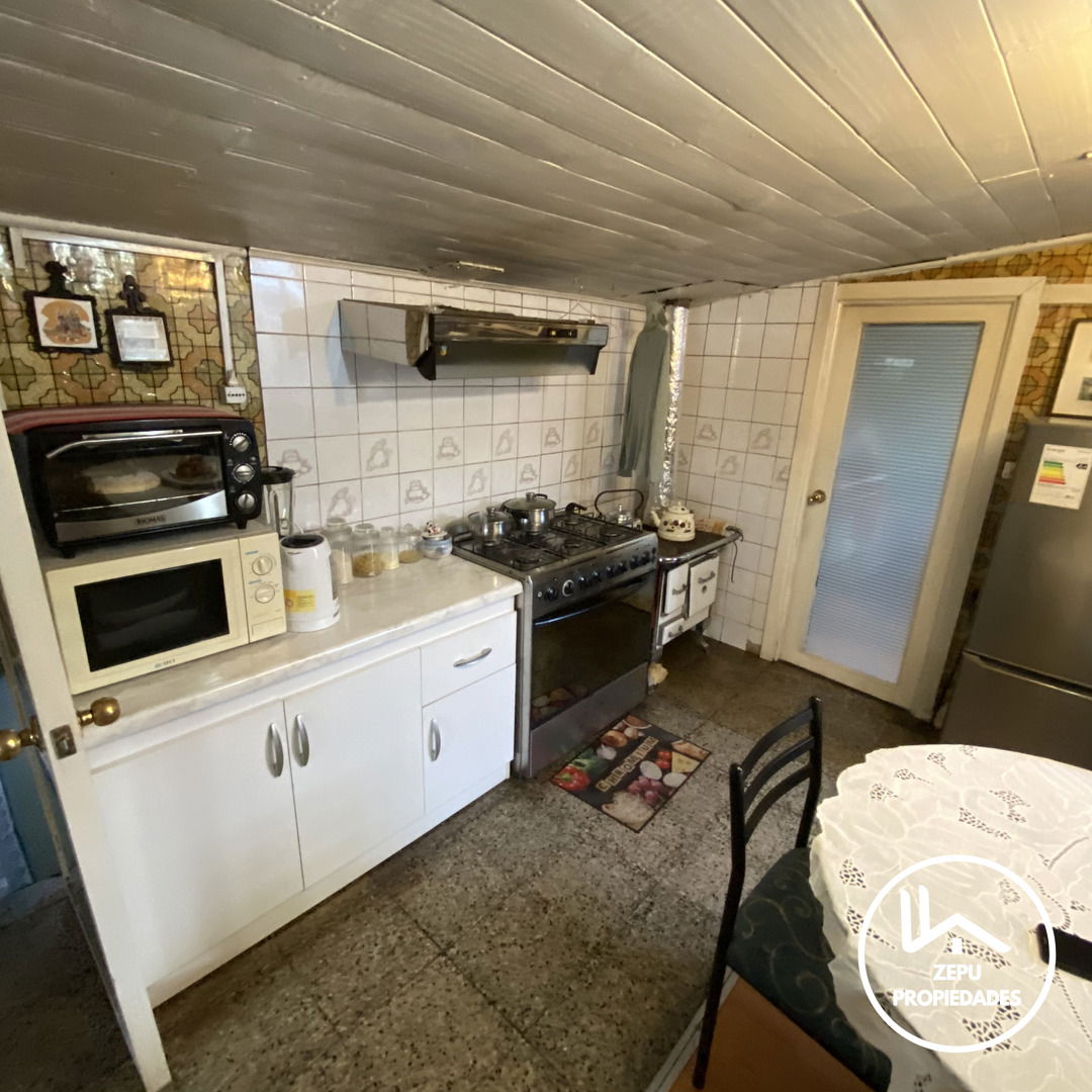 Casa en Venta – Calle Sotomayor, a pasos del centro de Coronel