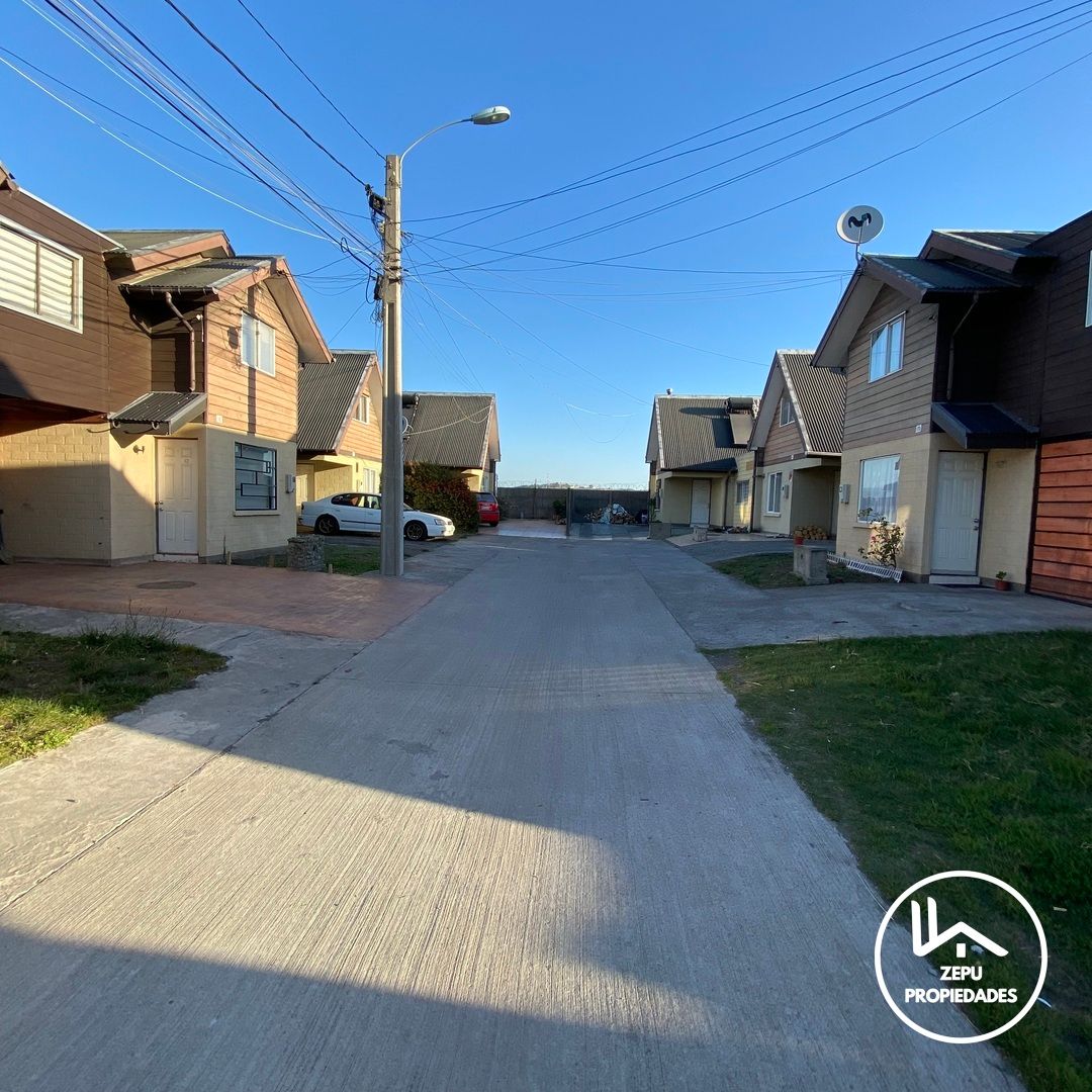 EN VENTA CASA EN CONDOMINIO AIRES DEL BOSQUE CORONEL