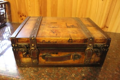 Maleta mediana anuncios de viajes