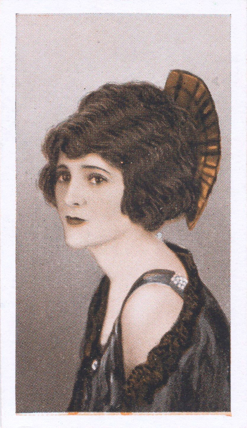 EDITH ROBERTS