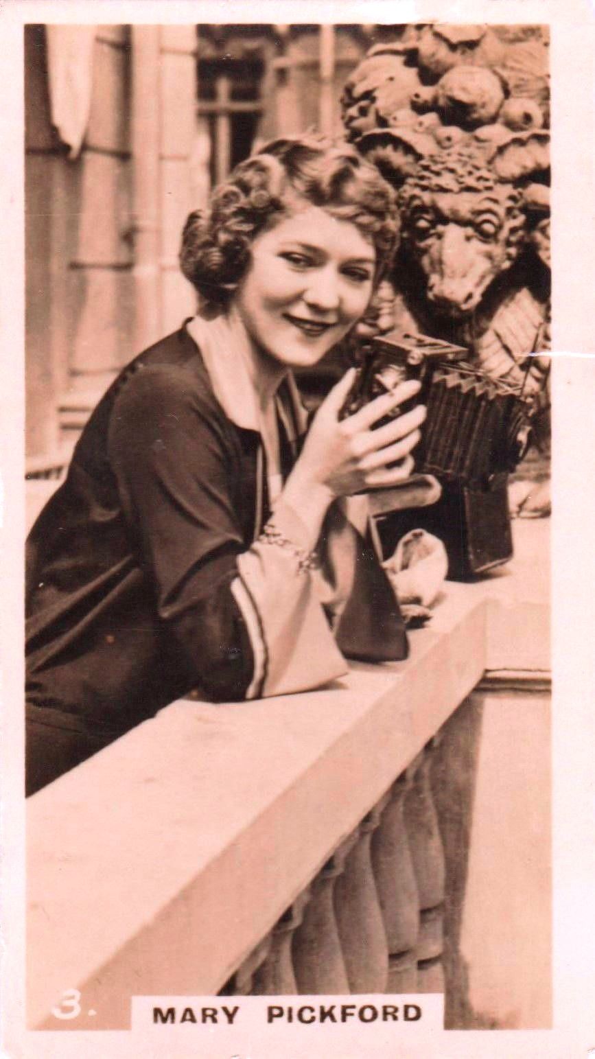 MARY PICKFORD