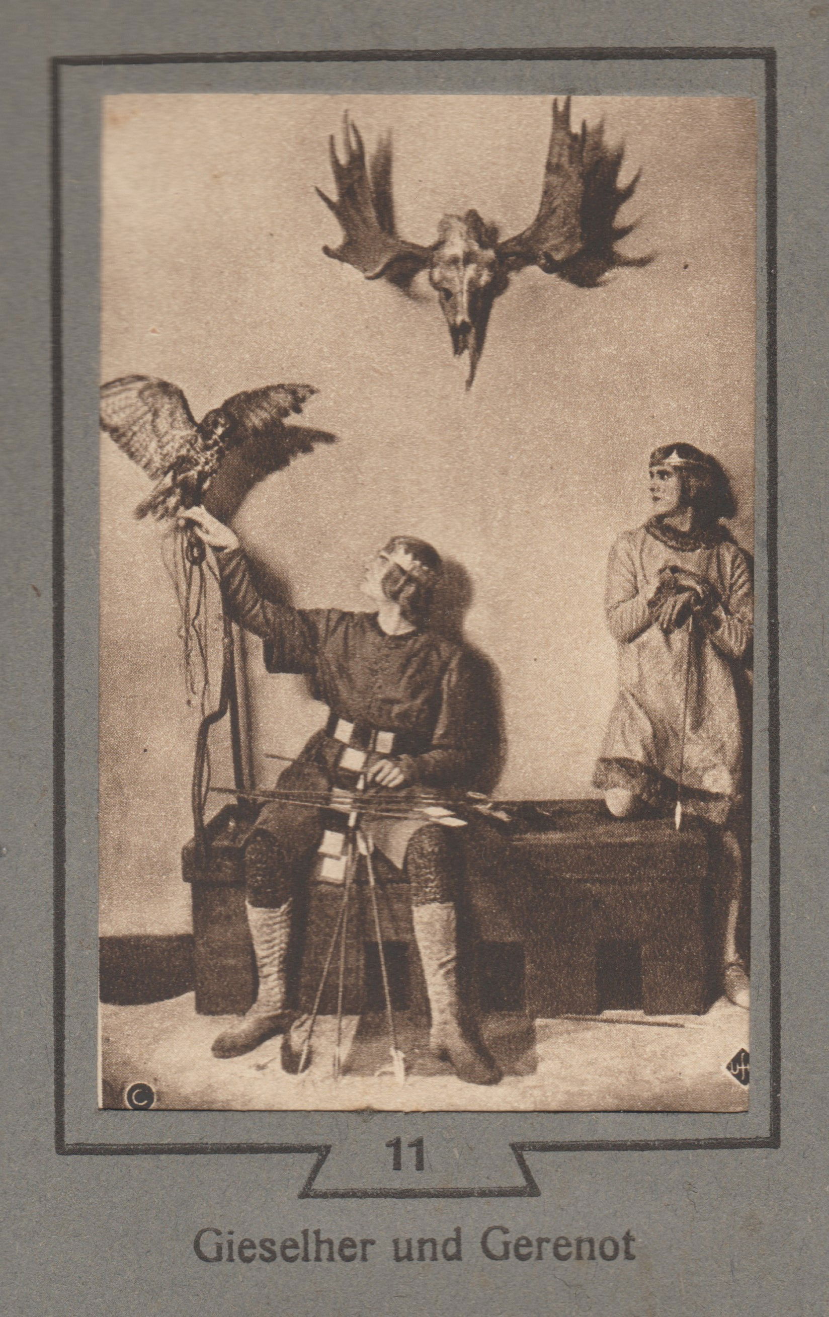 L'Estetica del Monumentalismo: La Costruzione di un Ordine Visivo