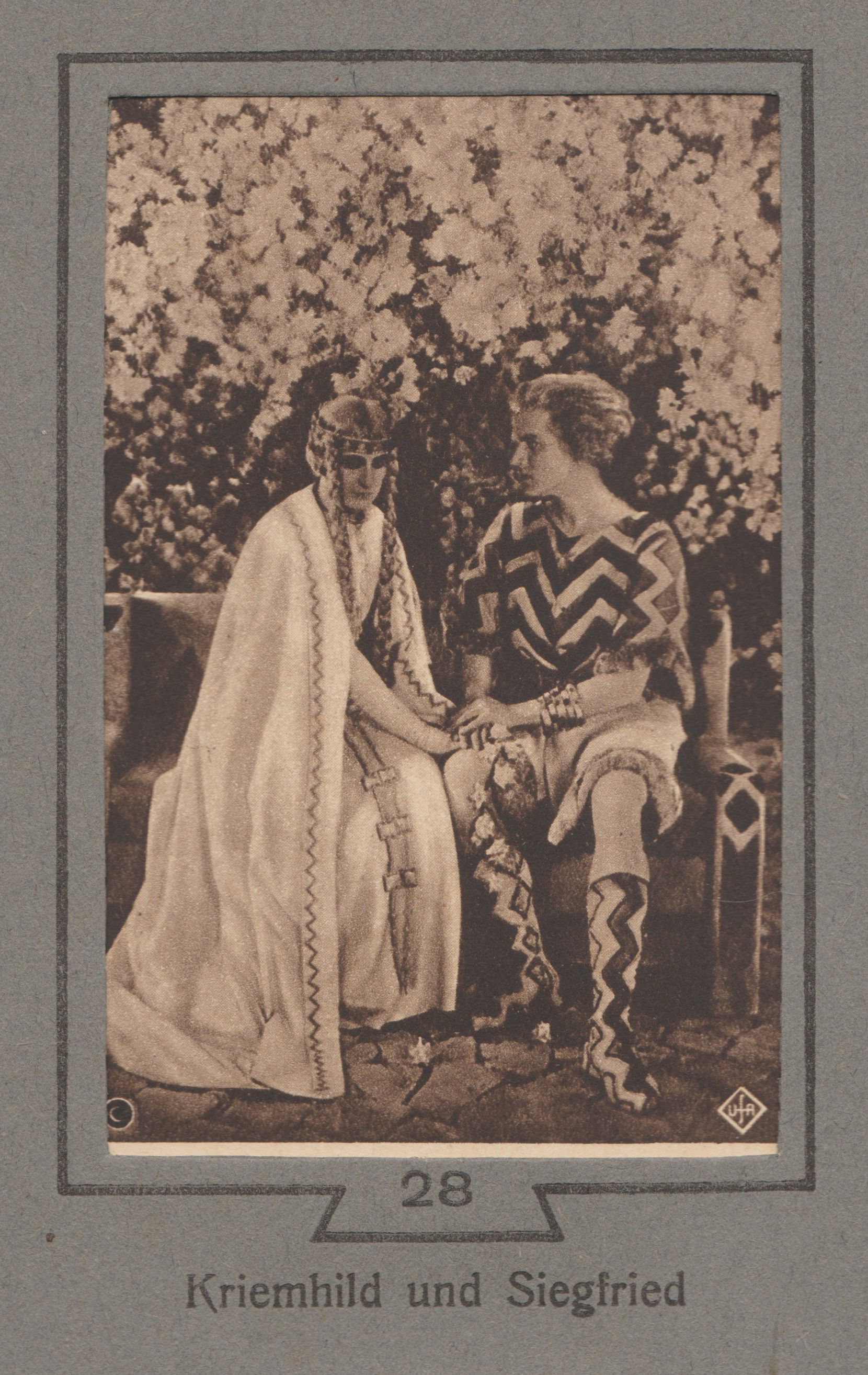 L'Estetica del Monumentalismo: La Costruzione di un Ordine Visivo