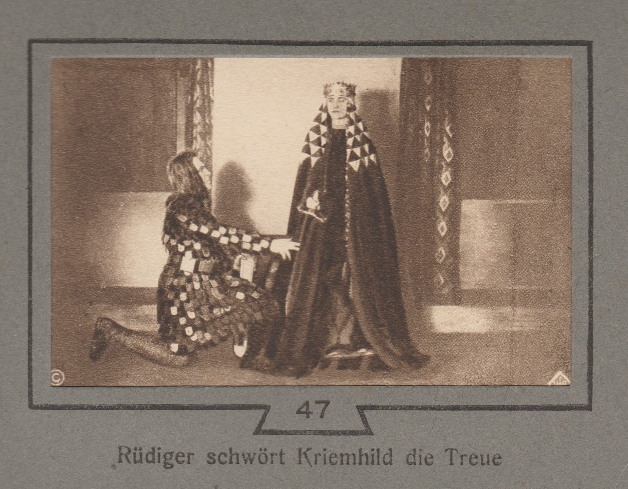 L'Estetica del Monumentalismo: La Costruzione di un Ordine Visivo