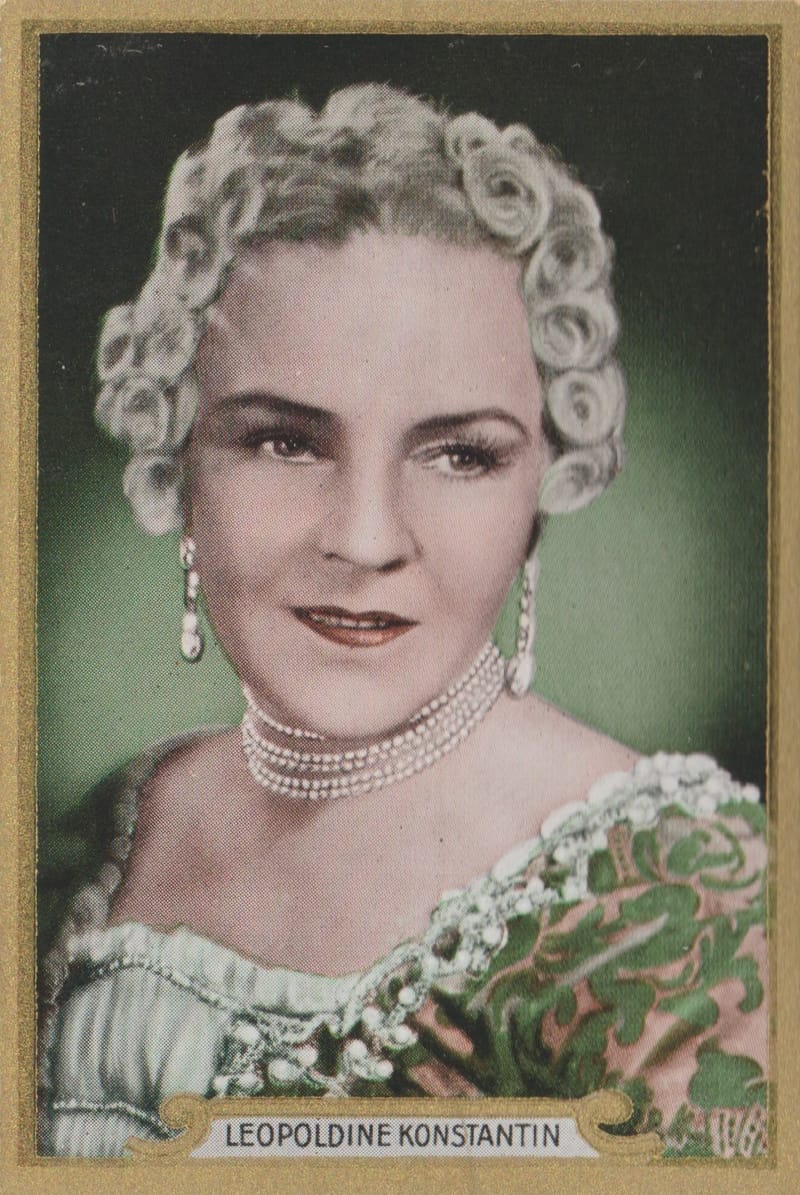 GOLD DOLLAR CIGARETTES (1935)