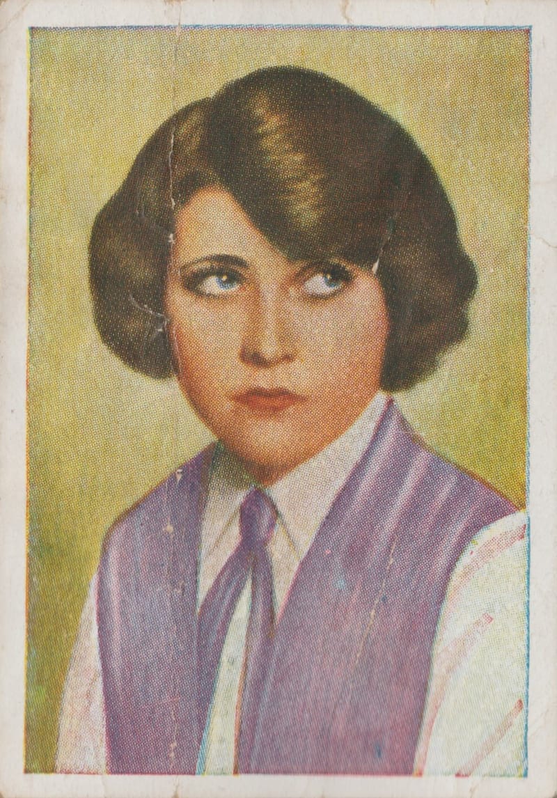 JUNGE ERFOLGREICHE FILMKÜNSTLERINNEN