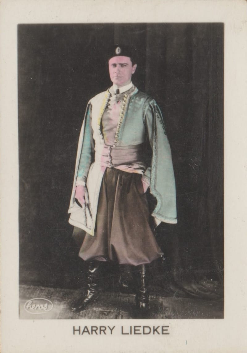 CIGARETTENFABRIK "ORAMI" DRESDA (1932)