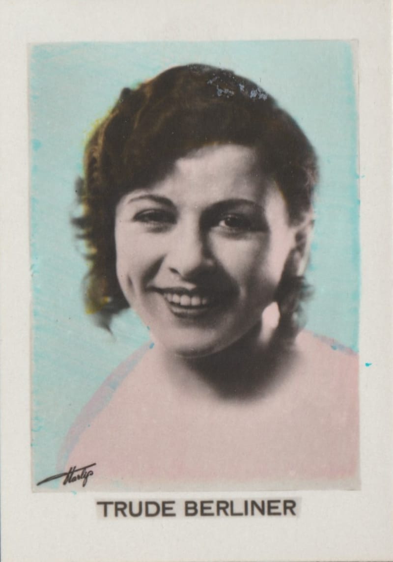 CIGARETTENFABRIK "ORAMI" DRESDA (1932)