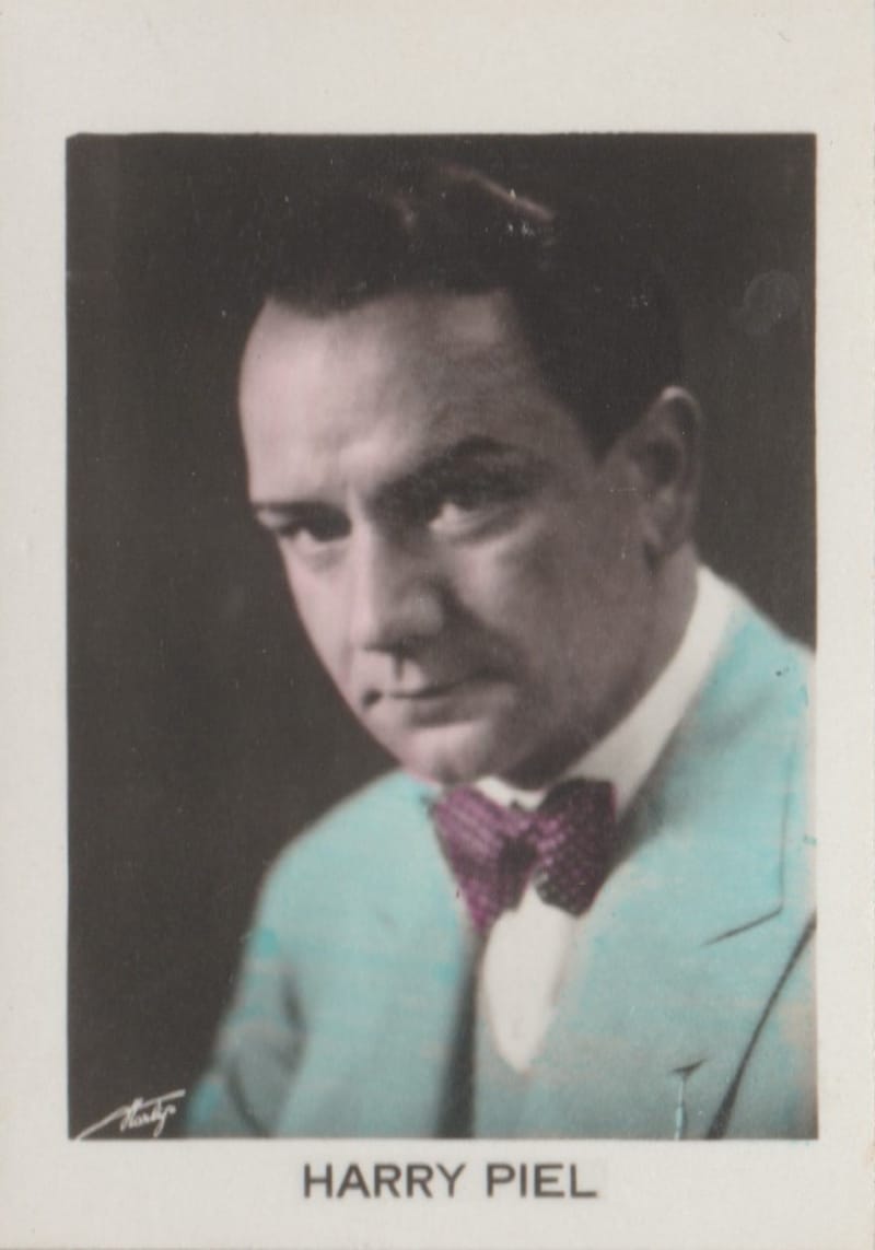 CIGARETTENFABRIK "ORAMI" DRESDA (1932)