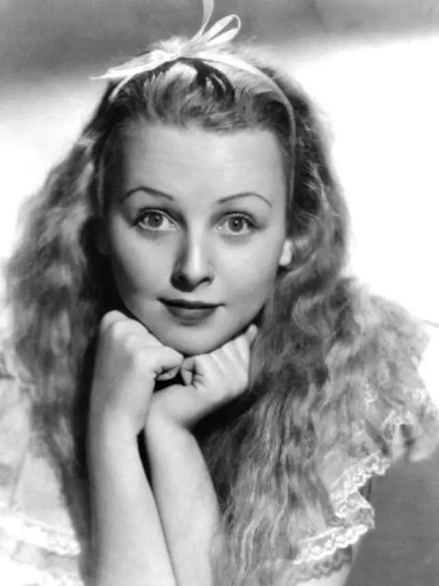 ALICE NEL PAESE DELLE MERAVIGLIE
