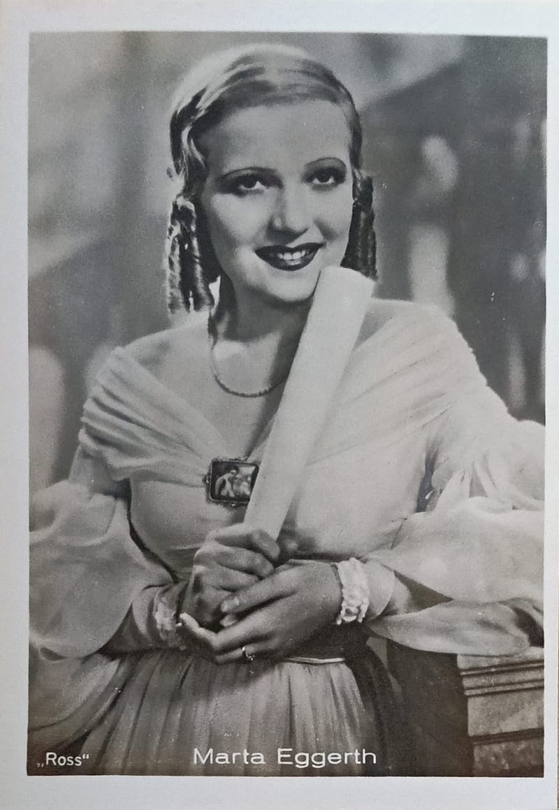 HAUS BERGMANN ZIGARETTENFABRIK Dresda (1935)