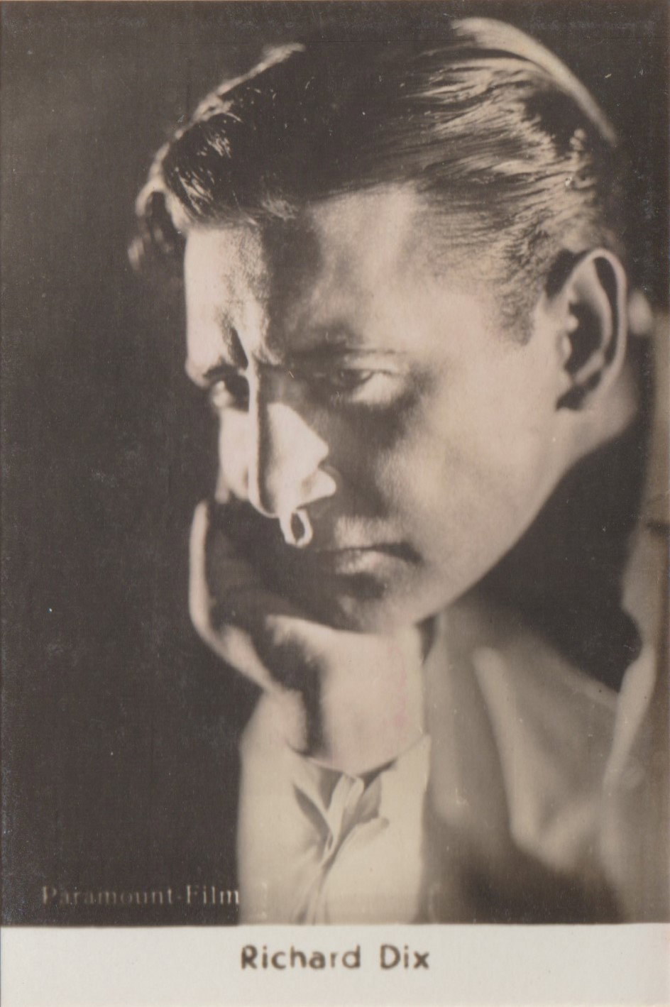 Zigarettenfabrik Kosmos - Dresden - (1933)