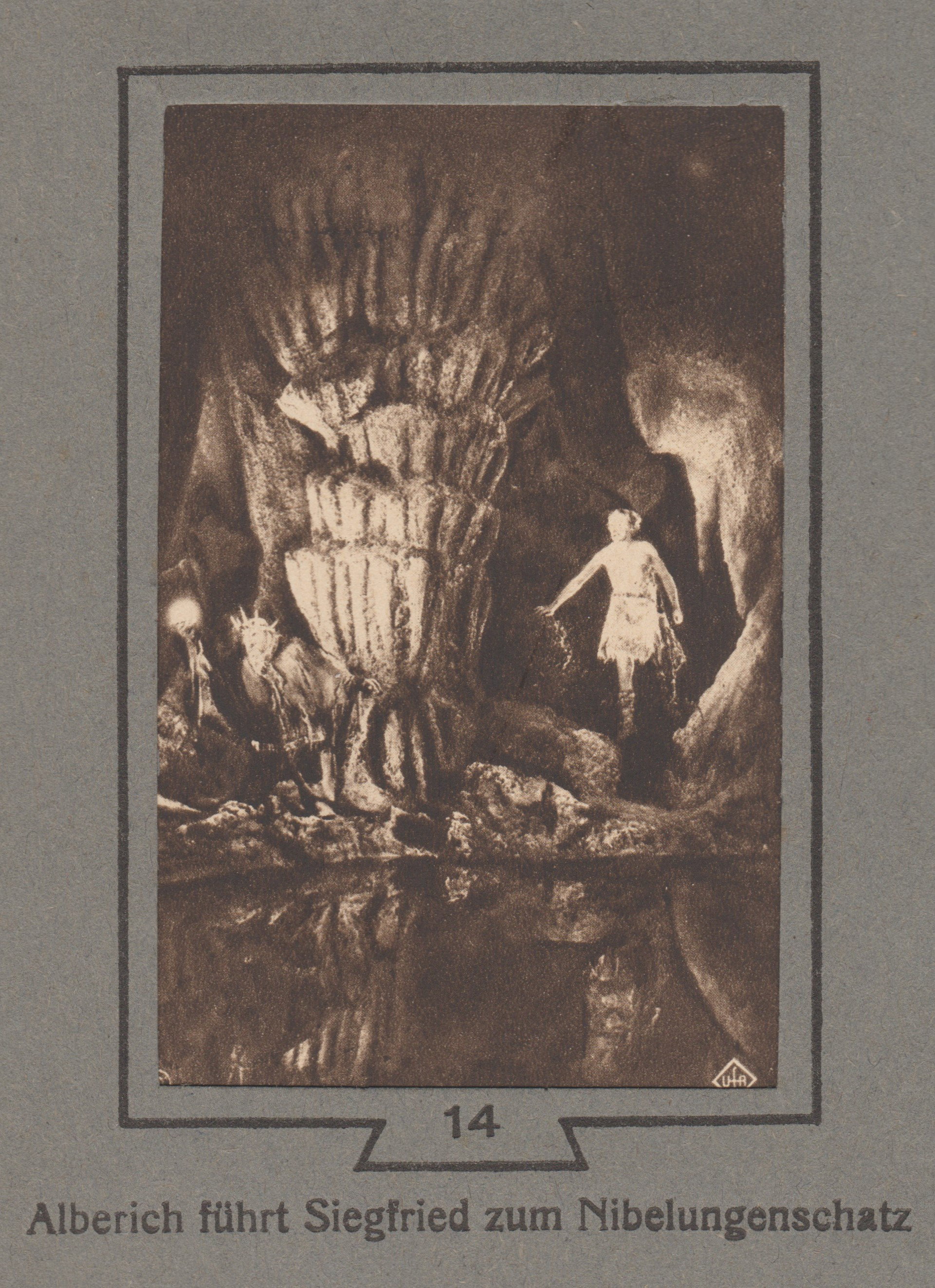 The Aesthetics of Monumentalism: The Construction of a Visual Order