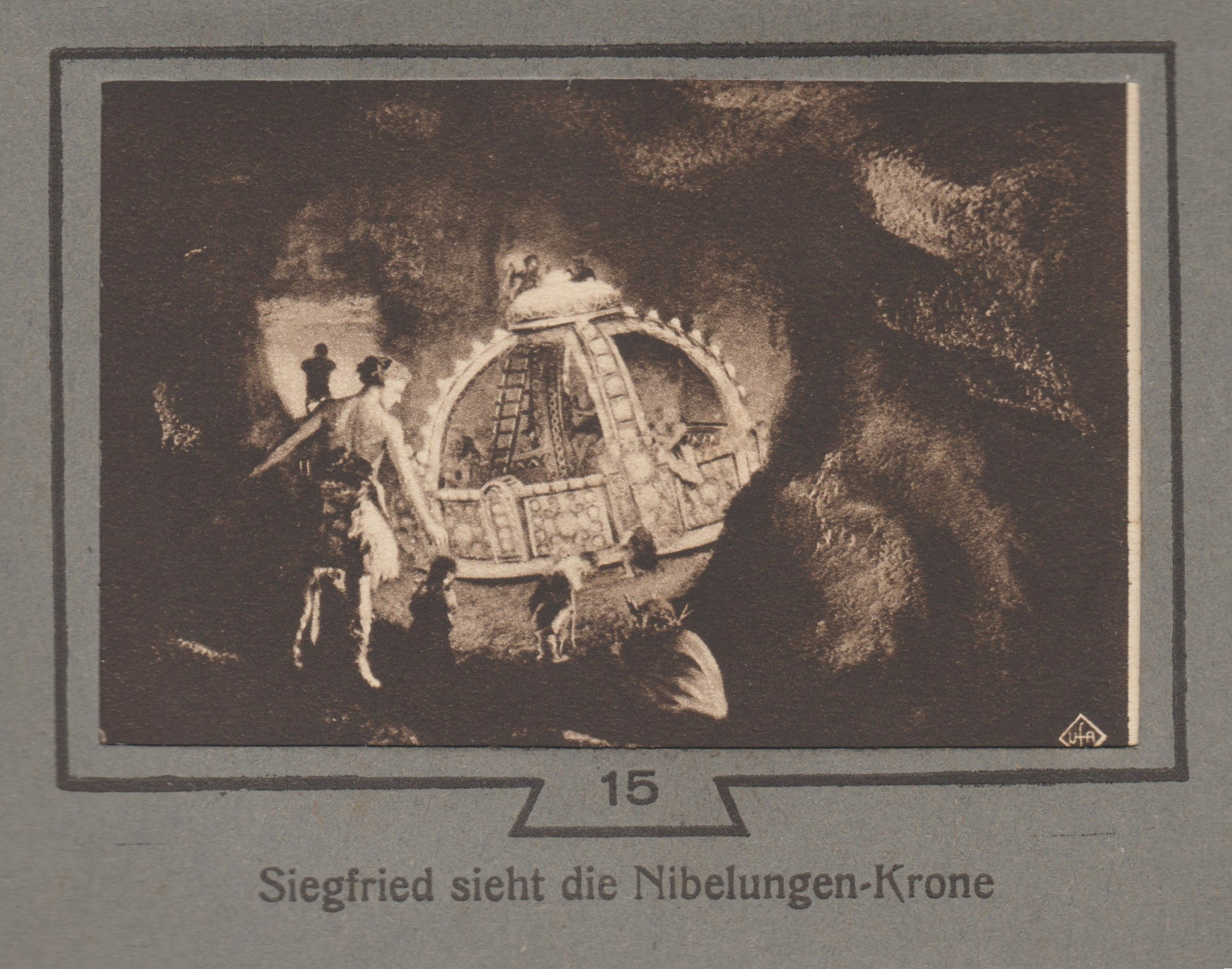 The Aesthetics of Monumentalism: The Construction of a Visual Order