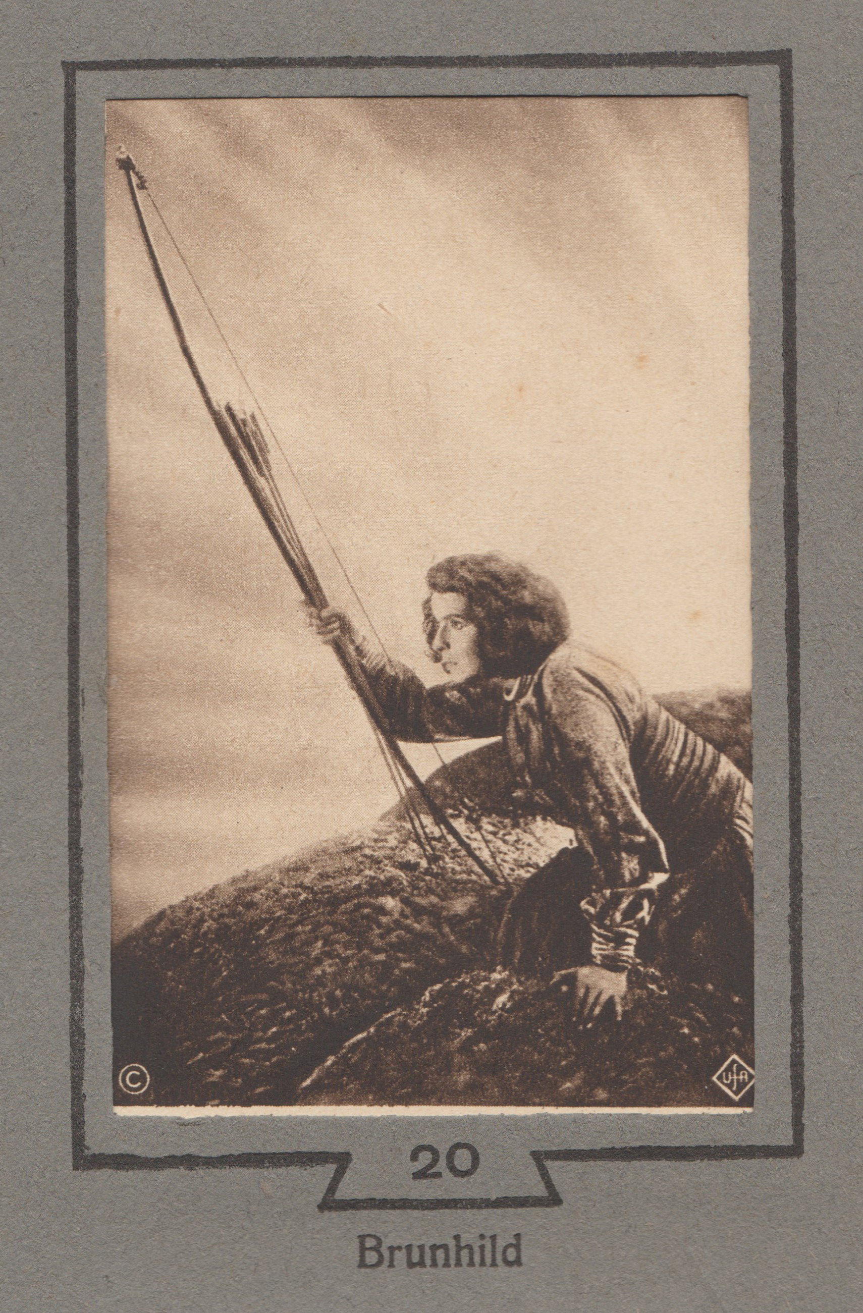 The Aesthetics of Monumentalism: The Construction of a Visual Order