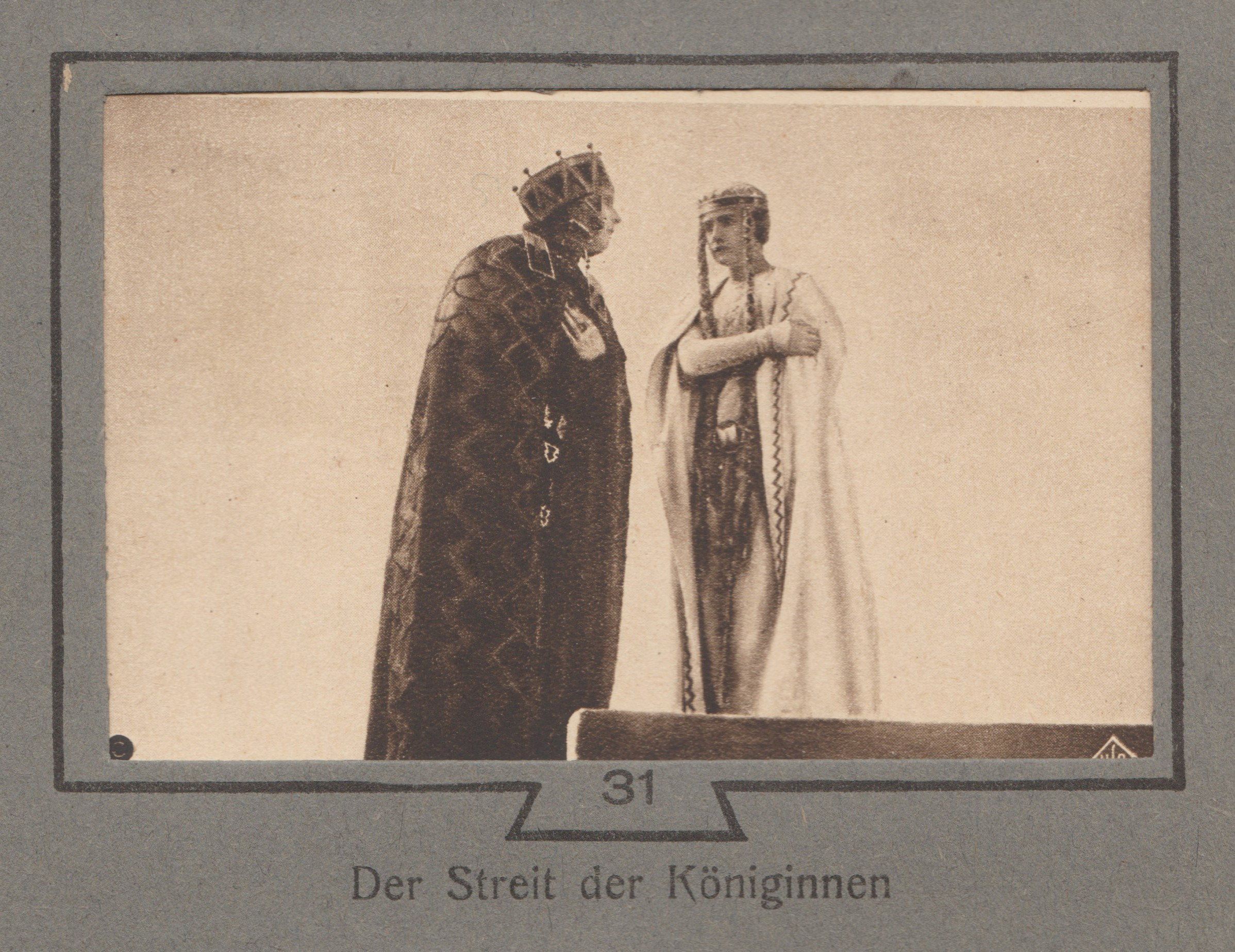 The Aesthetics of Monumentalism: The Construction of a Visual Order