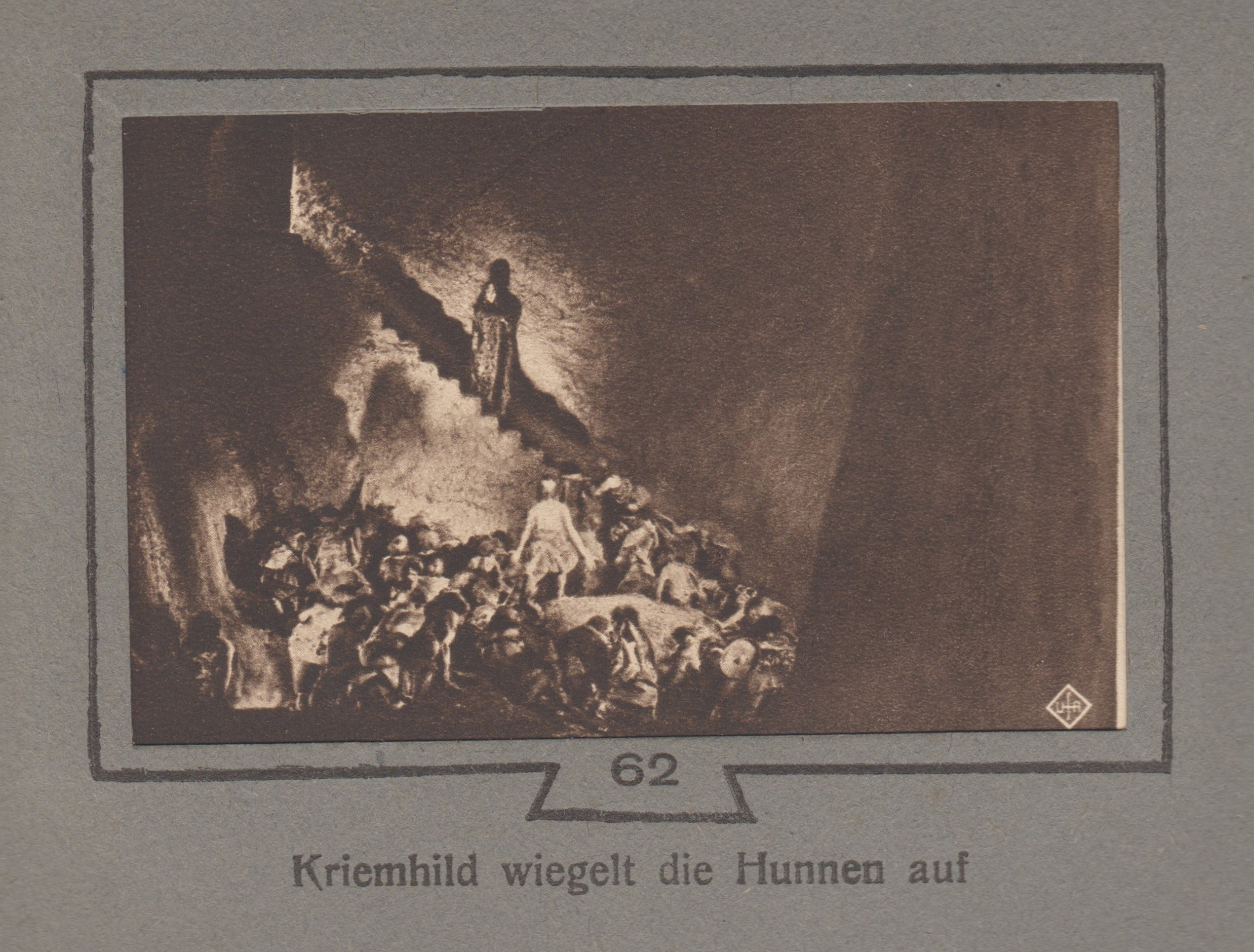 The Aesthetics of Monumentalism: The Construction of a Visual Order