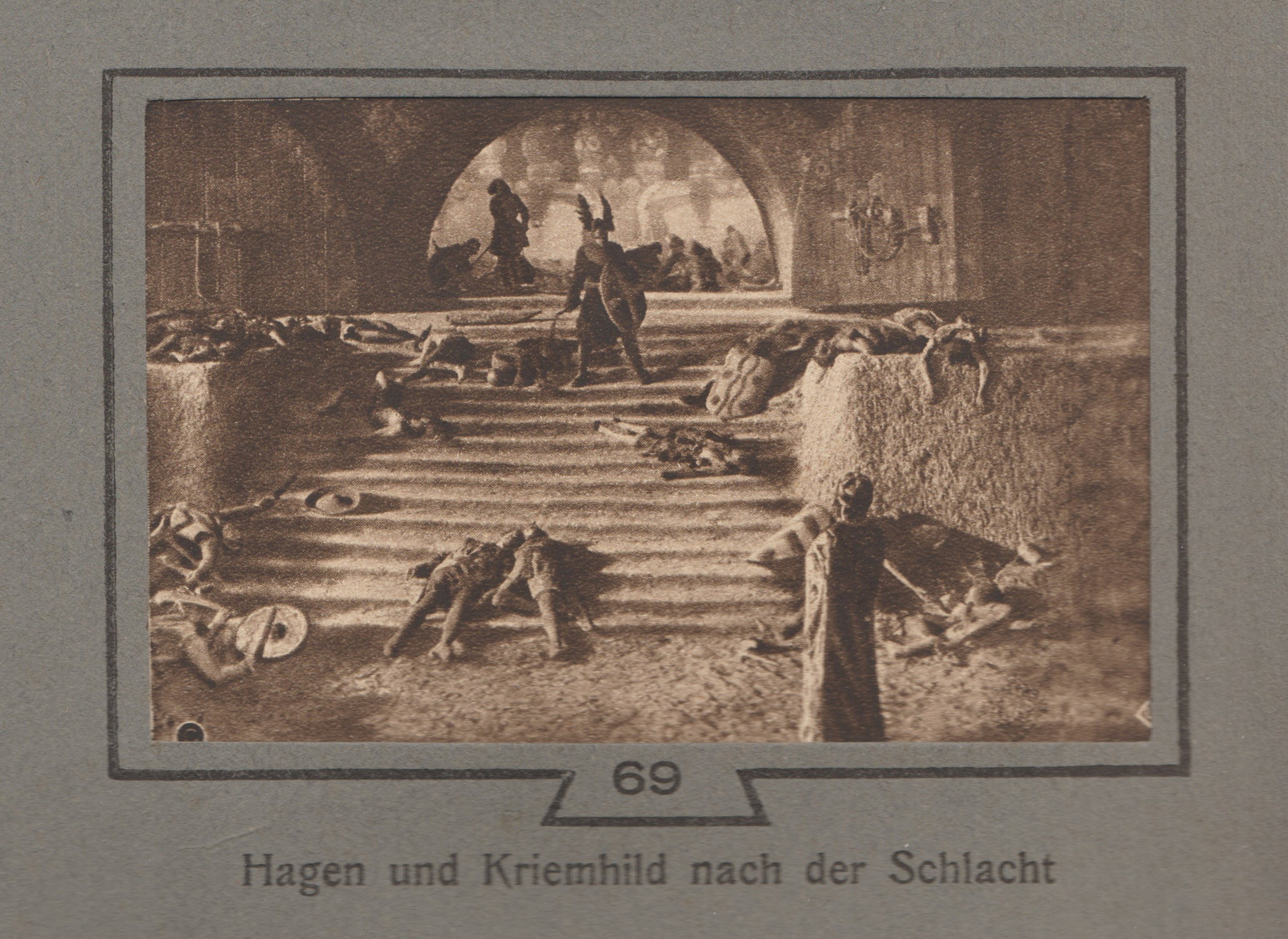 The Aesthetics of Monumentalism: The Construction of a Visual Order