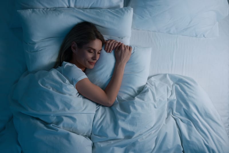 10 abitudini serali per migliorare il sonno e l equilibrio psicofisico