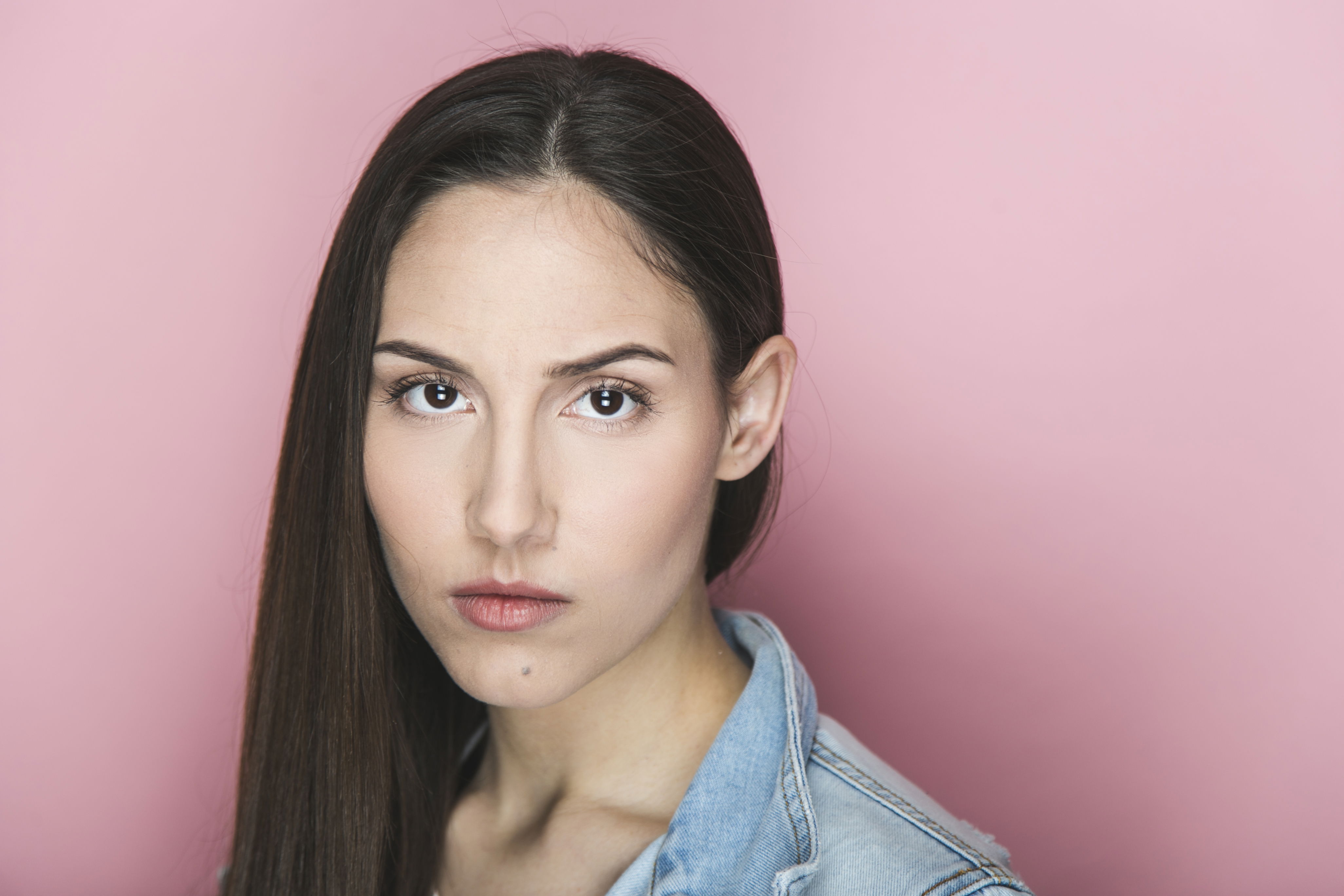 ACTRESS