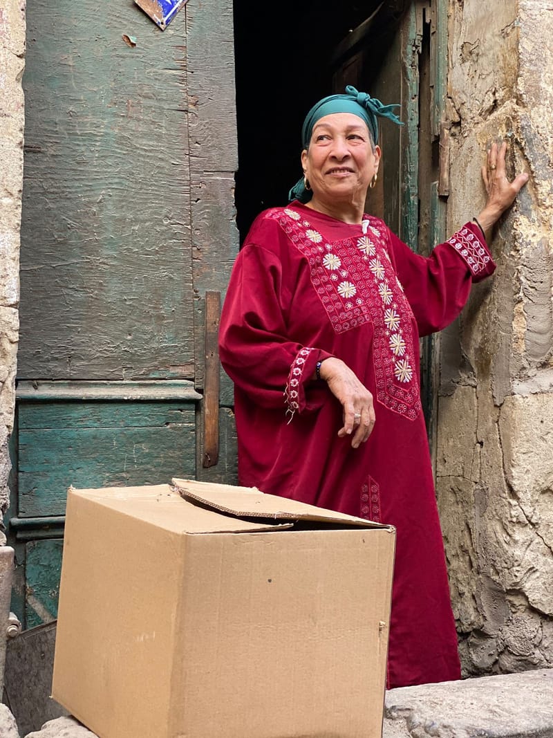  توزيع كراتين شهر رمضان الكريم