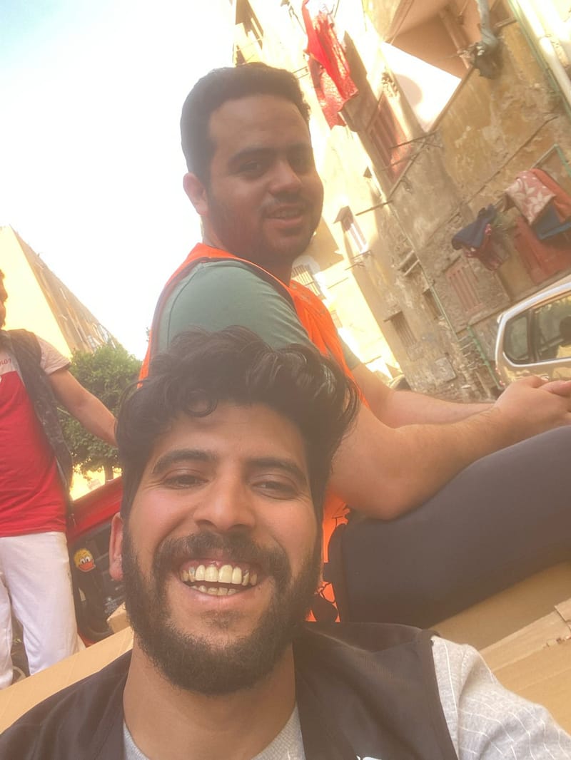  توزيع كراتين شهر رمضان الكريم