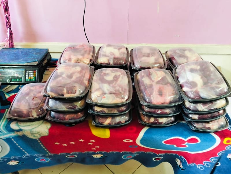 ذبح وإطعام بالتعاون مع الجمعيات الأهلية