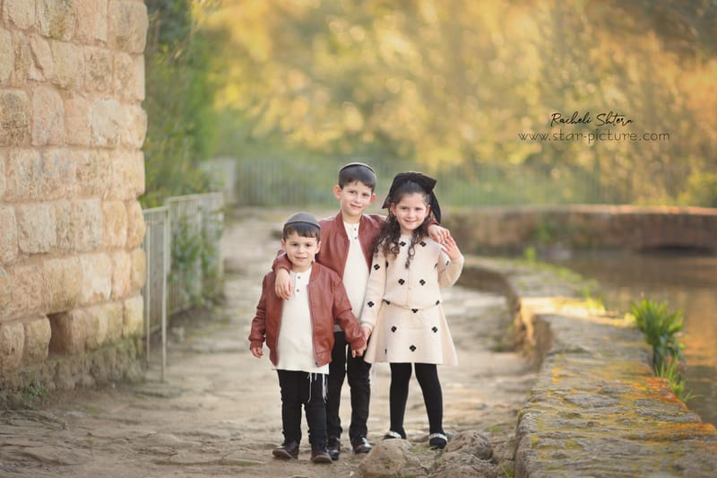 הטוהר הזה של הבונבון שבגזירת תלתל נהיה גבר קטן