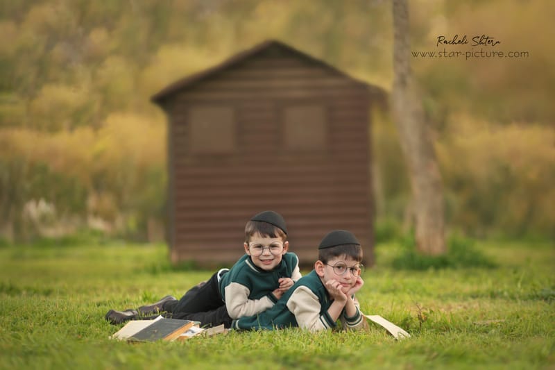הטוהר הזה של הבונבון שבגזירת תלתל נהיה גבר קטן