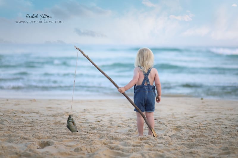 הטוהר הזה של הבונבון שבגזירת תלתל נהיה גבר קטן