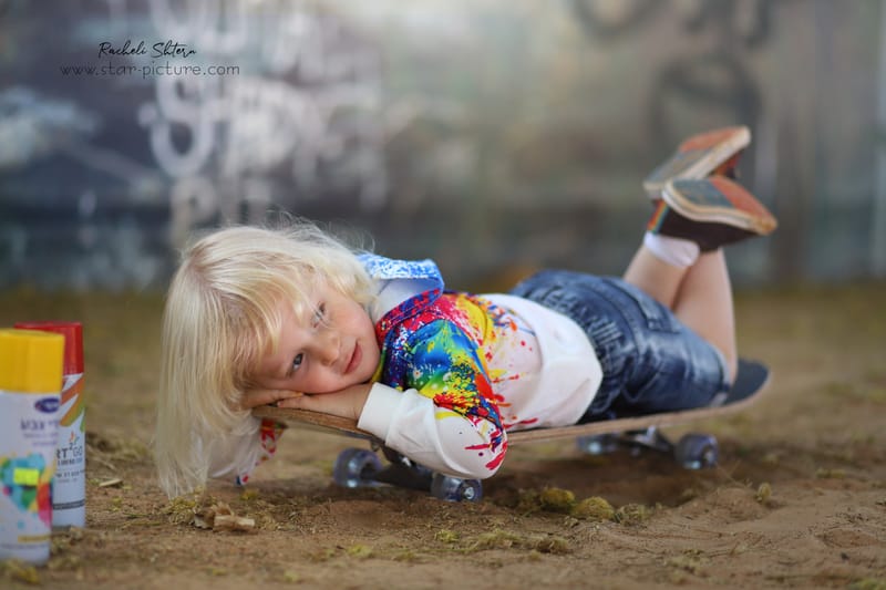 הטוהר הזה של הבונבון שבגזירת תלתל נהיה גבר קטן