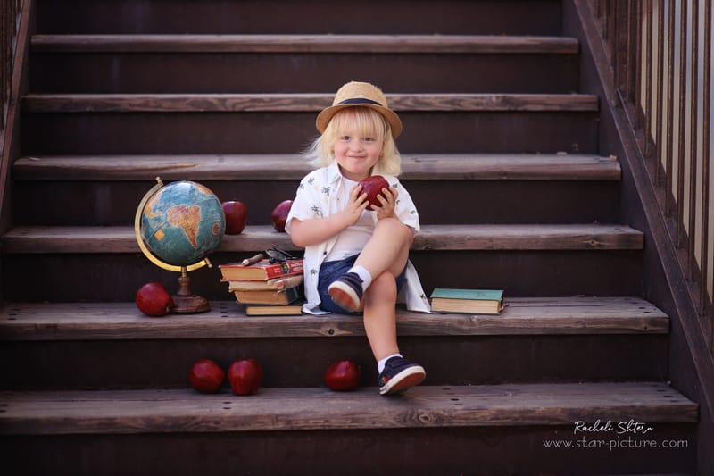 הטוהר הזה של הבונבון שבגזירת תלתל נהיה גבר קטן