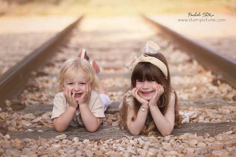 הטוהר הזה של הבונבון שבגזירת תלתל נהיה גבר קטן