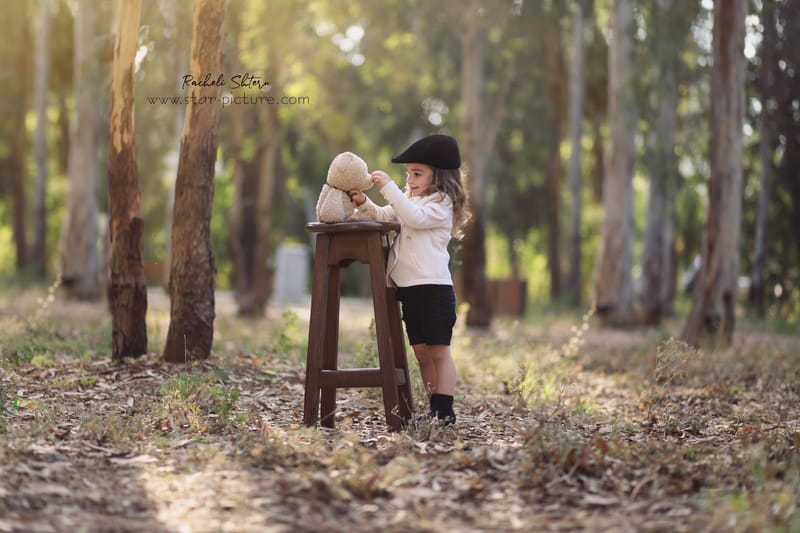 הטוהר הזה של הבונבון שבגזירת תלתל נהיה גבר קטן