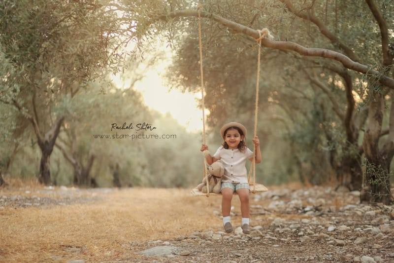 הטוהר הזה של הבונבון שבגזירת תלתל נהיה גבר קטן