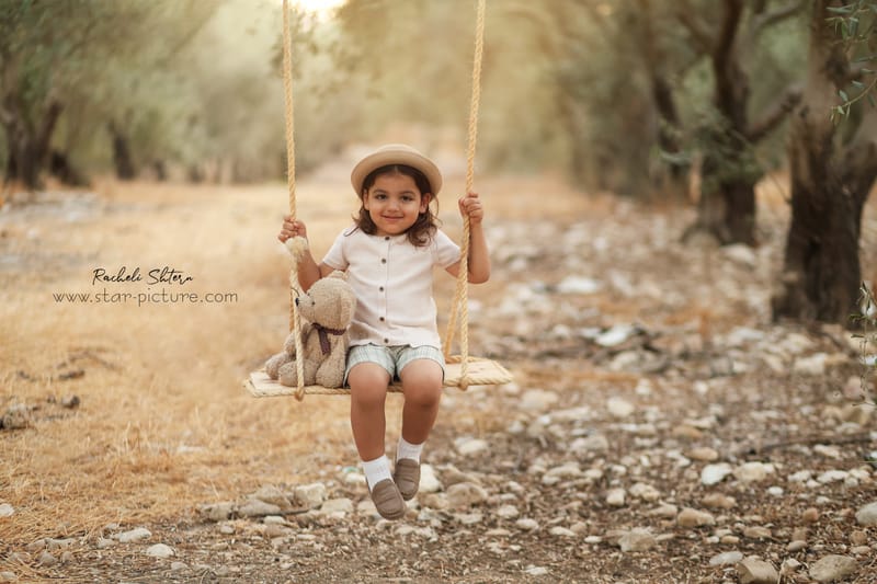 הטוהר הזה של הבונבון שבגזירת תלתל נהיה גבר קטן