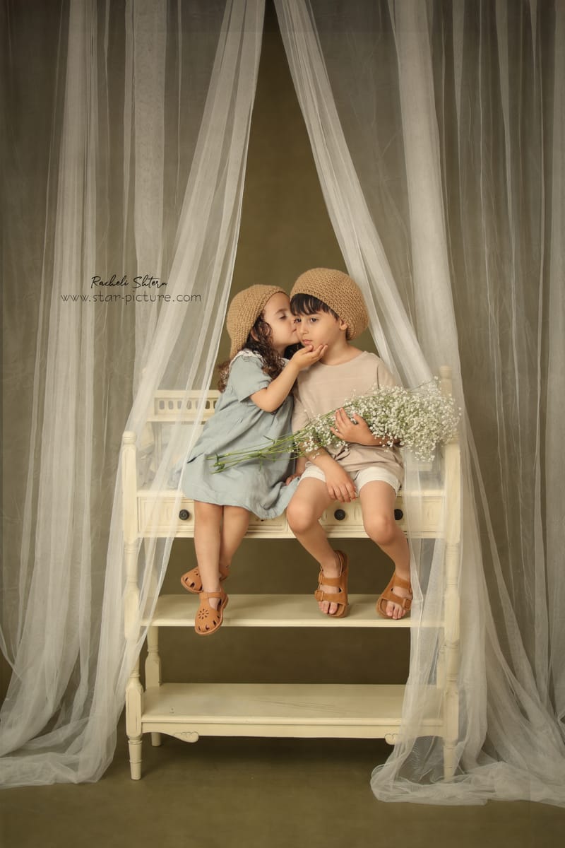 אין על זה- ליצור הכל מאפס, תאורה נכונה, סטיילינג מדוייק ואיבזור פרפקט.