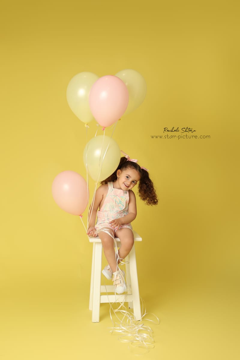 אין על זה- ליצור הכל מאפס, תאורה נכונה, סטיילינג מדוייק ואיבזור פרפקט.