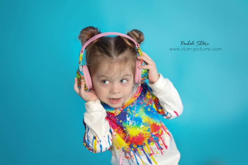 הרגע הזה שהוא עדיין שובב ותינוק , רגע לפני שהוא הופך להיות גבר קטן...