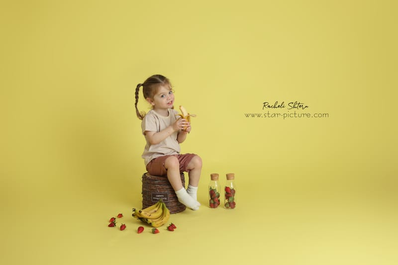 הרגע הזה שהוא עדיין שובב ותינוק , רגע לפני שהוא הופך להיות גבר קטן...