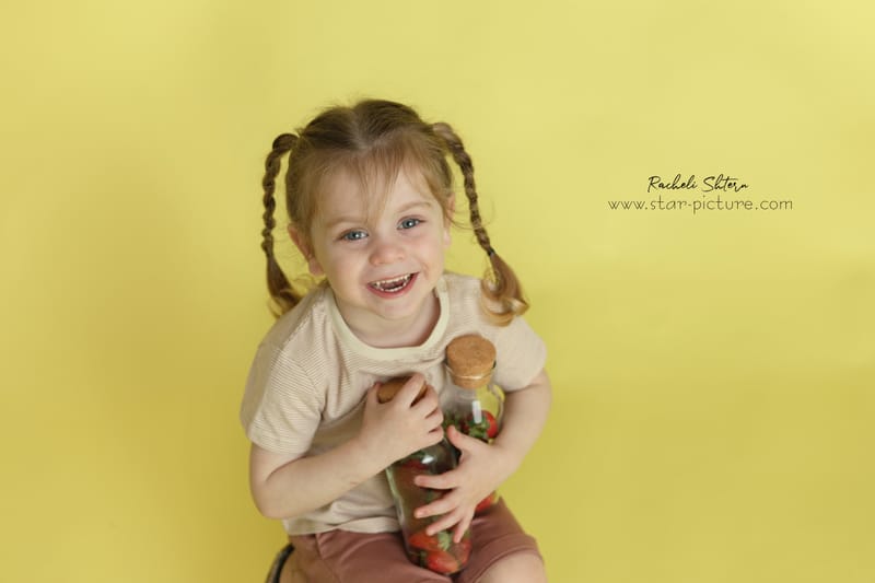 הרגע הזה שהוא עדיין שובב ותינוק , רגע לפני שהוא הופך להיות גבר קטן...