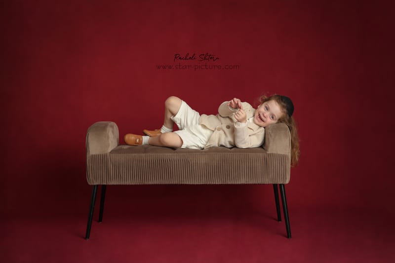 הרגע הזה שהוא עדיין שובב ותינוק , רגע לפני שהוא הופך להיות גבר קטן...