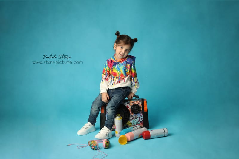 הרגע הזה שהוא עדיין שובב ותינוק , רגע לפני שהוא הופך להיות גבר קטן...